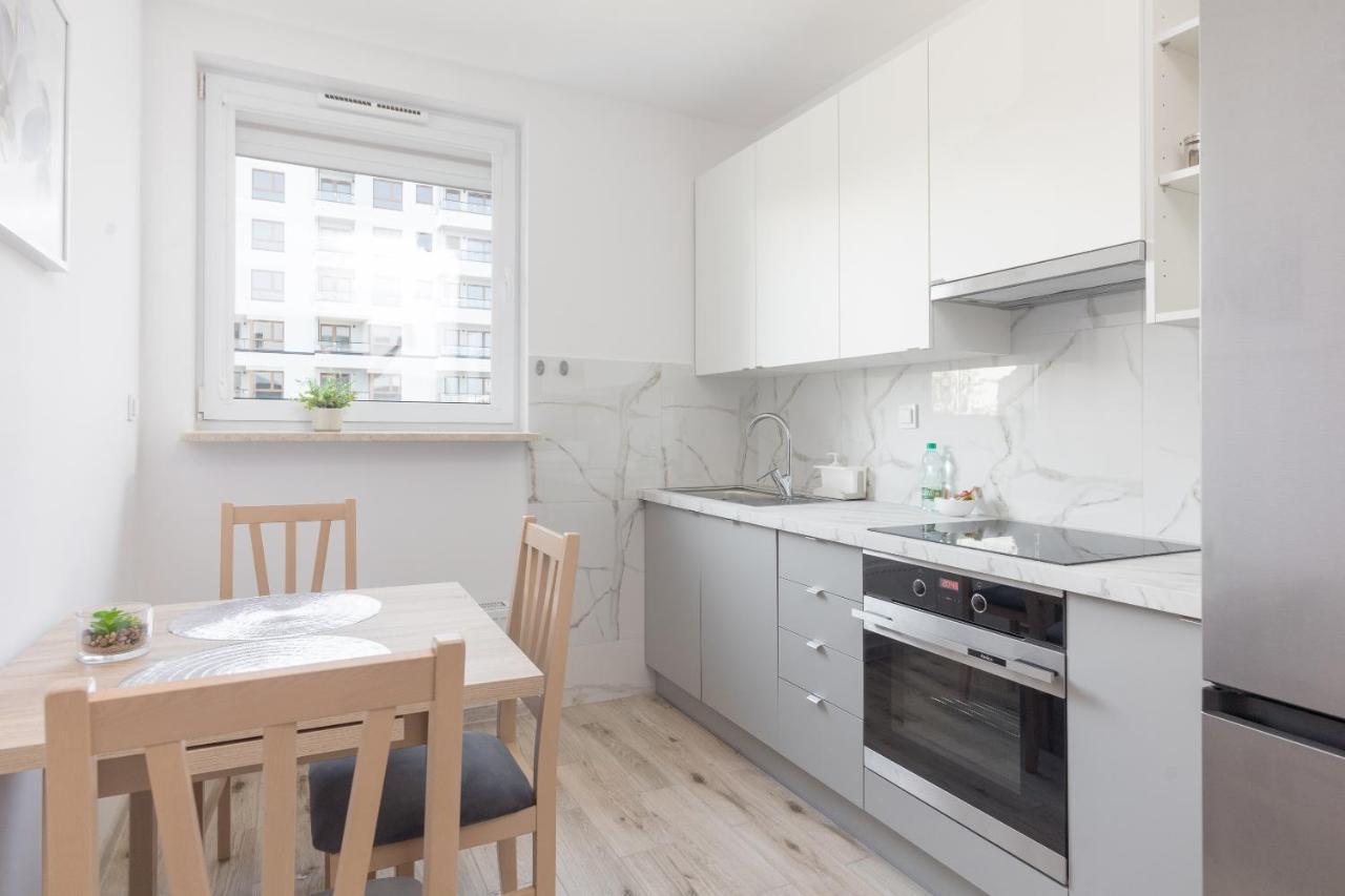 Metro Targowek Homely Apartment Warszawa Zewnętrze zdjęcie